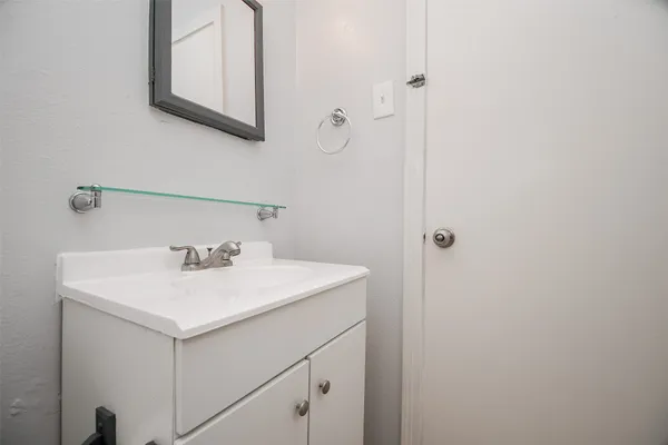 $410,000 | 2824 Dalton Street, Houston, TX 77017