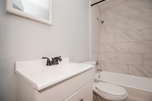 $410,000 | 2824 Dalton Street, Houston, TX 77017