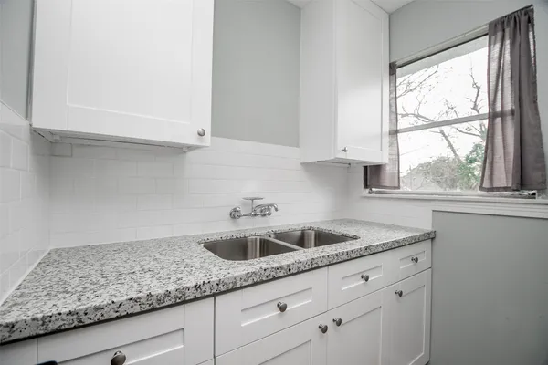 $410,000 | 2824 Dalton Street, Houston, TX 77017