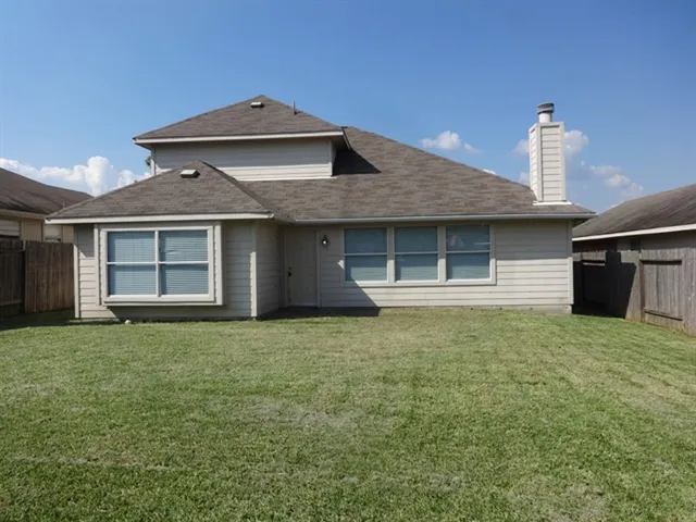 $1,745 | 18439 Sunrise Oaks Court, Montgomery, TX 77316