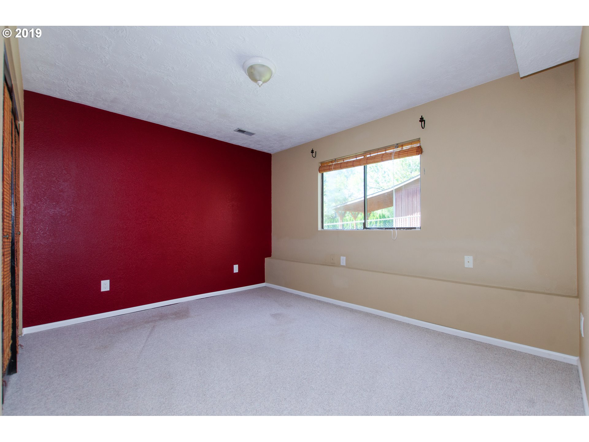 2463 Southeast Barnes Road Gresham, OR 97080 - Photo 16 of 23 Gallery Image 16
