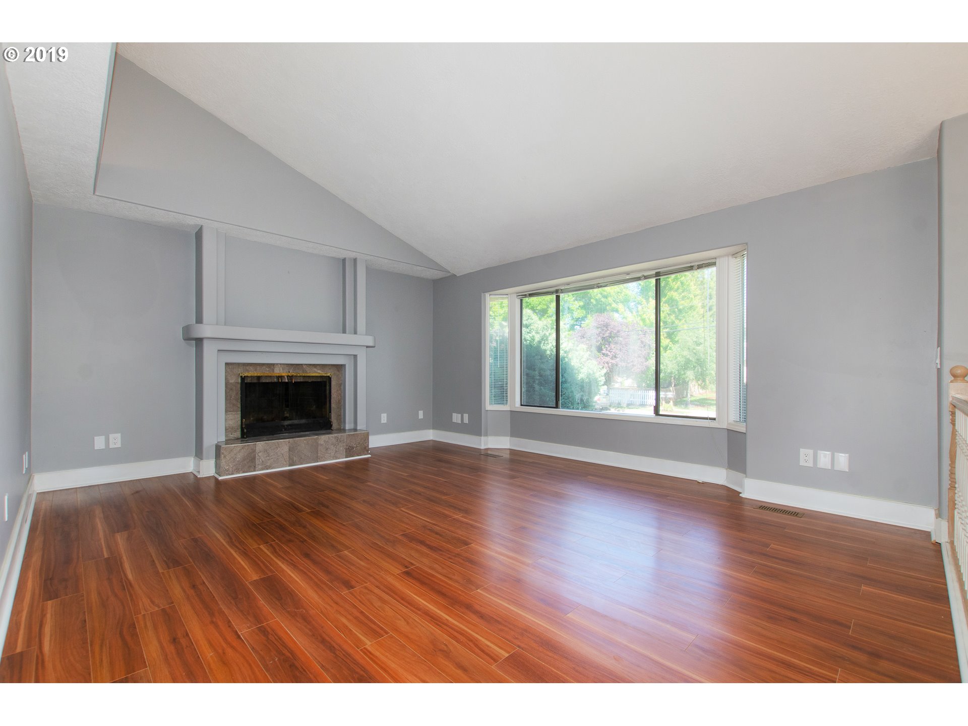 2463 Southeast Barnes Road Gresham, OR 97080 - Photo 3 of 23 Gallery Image 3