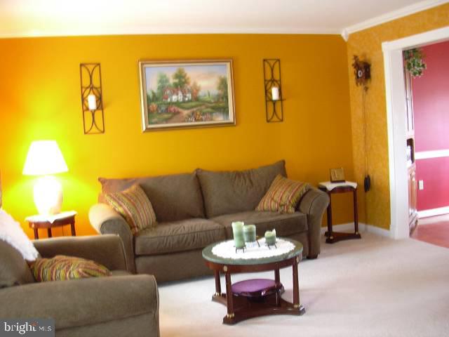 1620 Buckingham Road Harrisburg, PA 17111 - Photo 2 of 9 Gallery Image 2