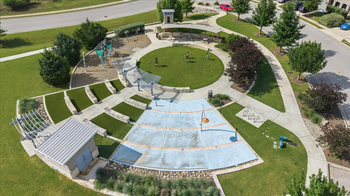 132 Emerald Garden Road San Marcos, TX 78666 - Photo 33 of 38 Splash pad courtyard
