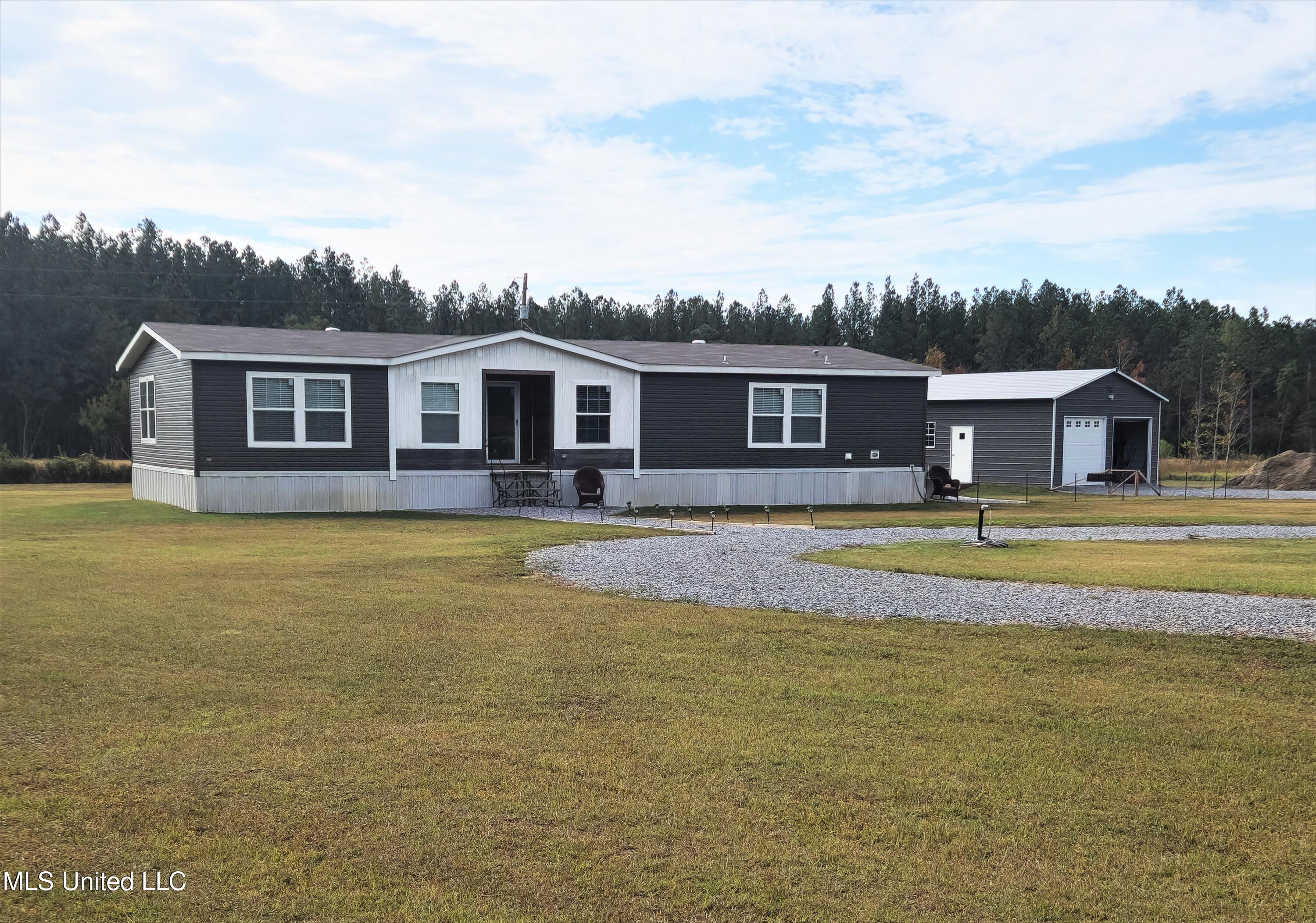 15785 Omas Road Vancleave, MS 39565 - Photo 1 of 20 Front