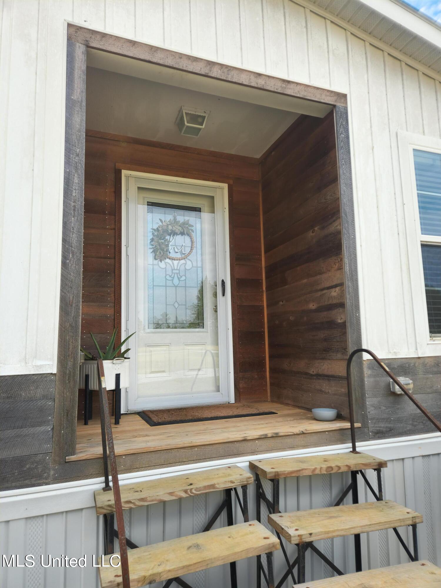 15785 Omas Road Vancleave, MS 39565 - Photo 2 of 20 front entry