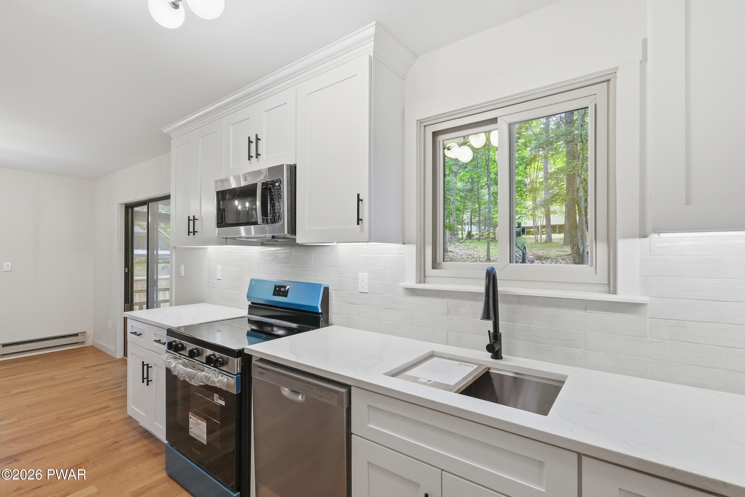 140 Maple Leaf Road Lackawaxen, PA 18435 - Photo 12 of 85