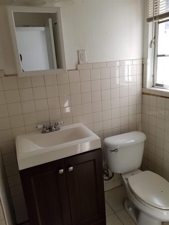 7039 Aurora Drive New Port Richey, FL 34653 - Photo 6 of 8