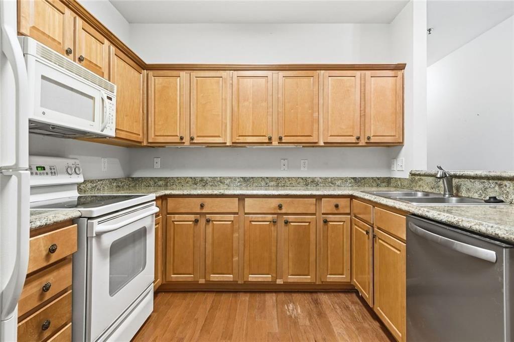 216 Riverstone Place Canton, GA 30114 - Photo 12 of 27