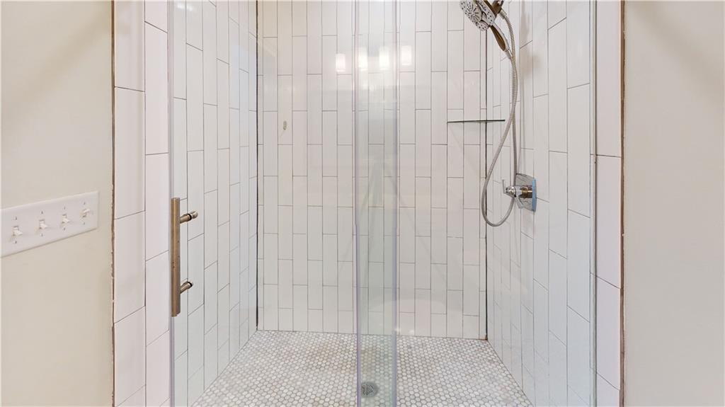 315 Decatur Street, Unit 3 New Orleans, LA 70130 - Photo 15 of 17