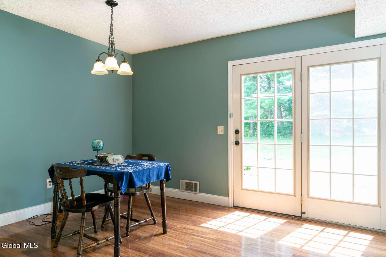 13 Rugby Road Bethlehem, NY 12159 - Photo 5 of 18 Zhang.5