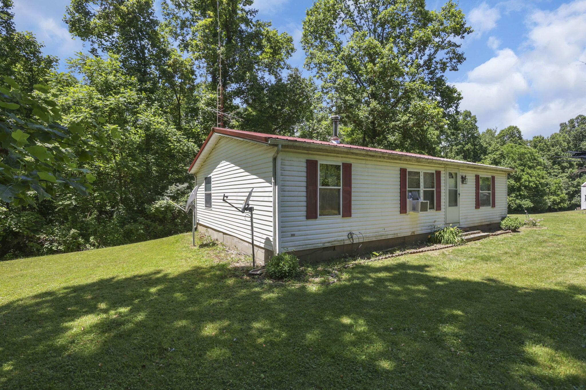 13861 Union Road Laurelville, OH 43135 - Photo 3 of 60