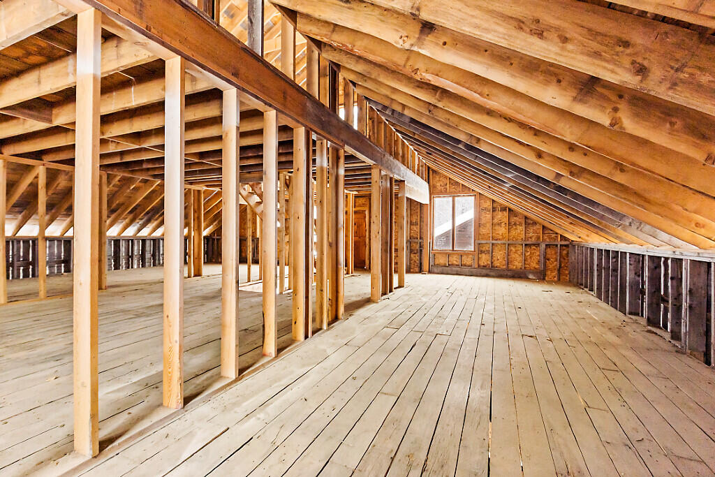 1194 Mercer Road Mercer, ME 04957 - Photo 116 of 124 125_BP5A9946_DxO_mls