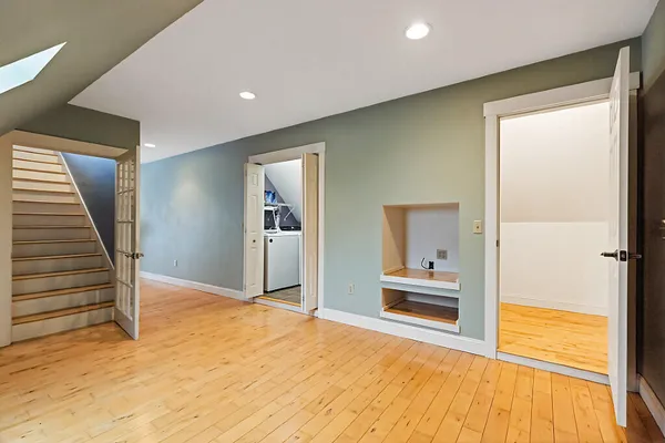 $979,900 | 1194 Mercer Road, Mercer, ME 04957
