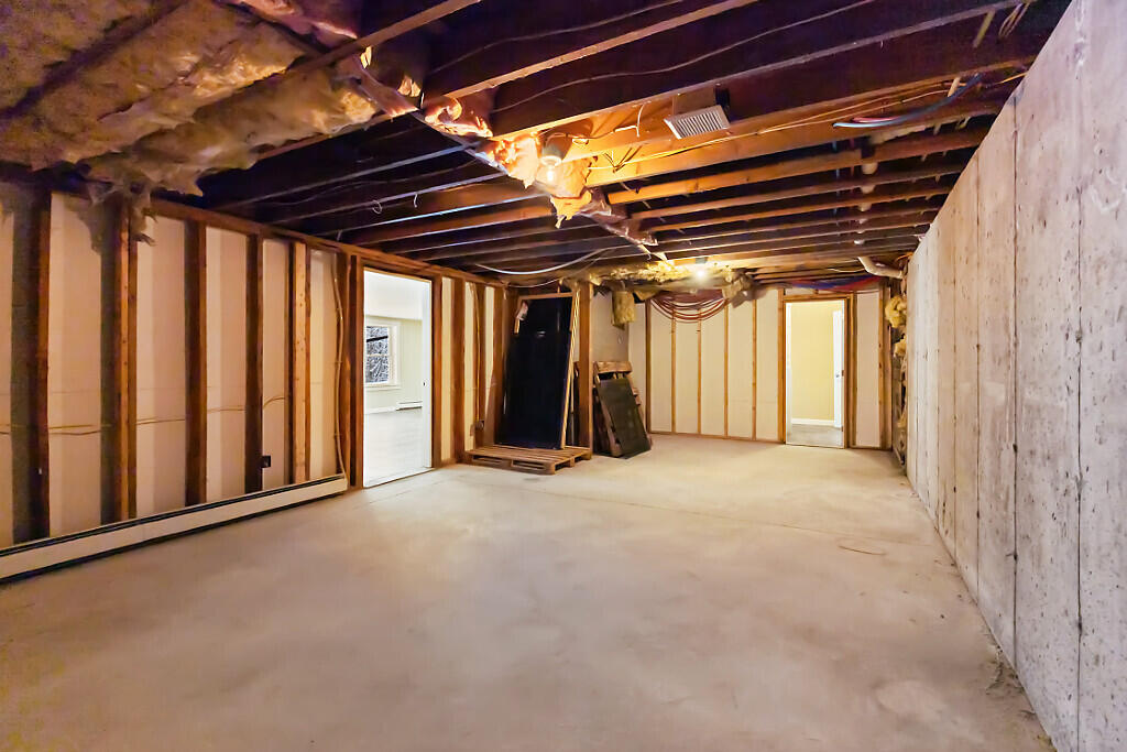 1194 Mercer Road Mercer, ME 04957 - Photo 69 of 124 76_BP5A9799_DxO_mls