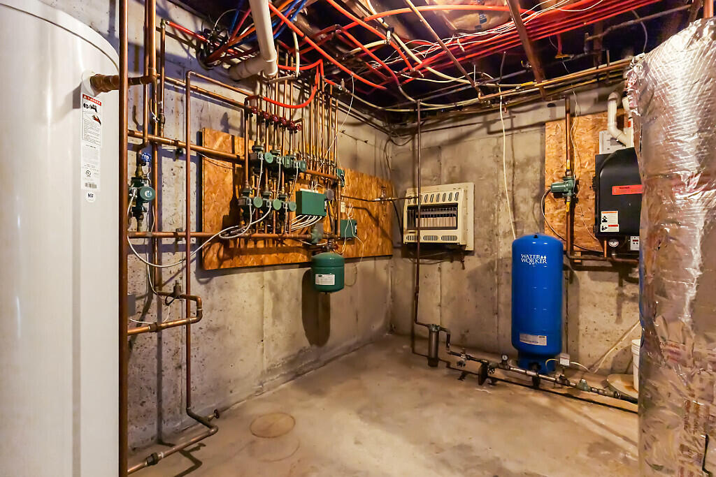 1194 Mercer Road Mercer, ME 04957 - Photo 72 of 124 72_BP5A9787_DxO_mls