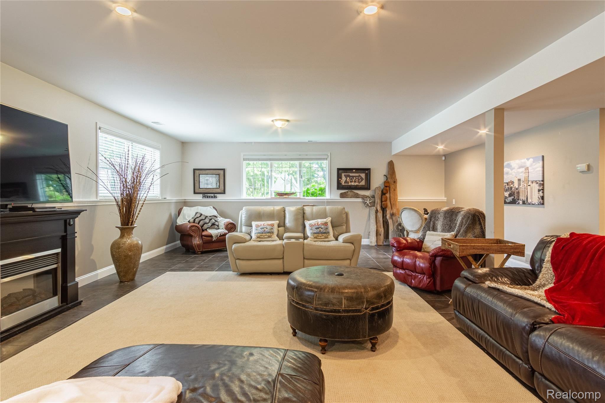 5255 Lahring Road Linden, MI 48451 - Photo 25 of 51 Interiors (39 of 80).jpg
