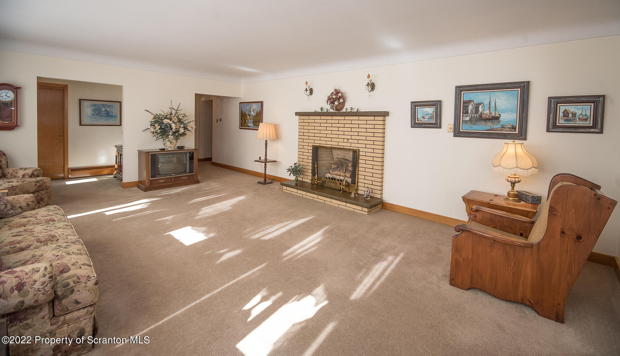 142 Fallbrook Street Carbondale, PA 18407 - Photo 15 of 43