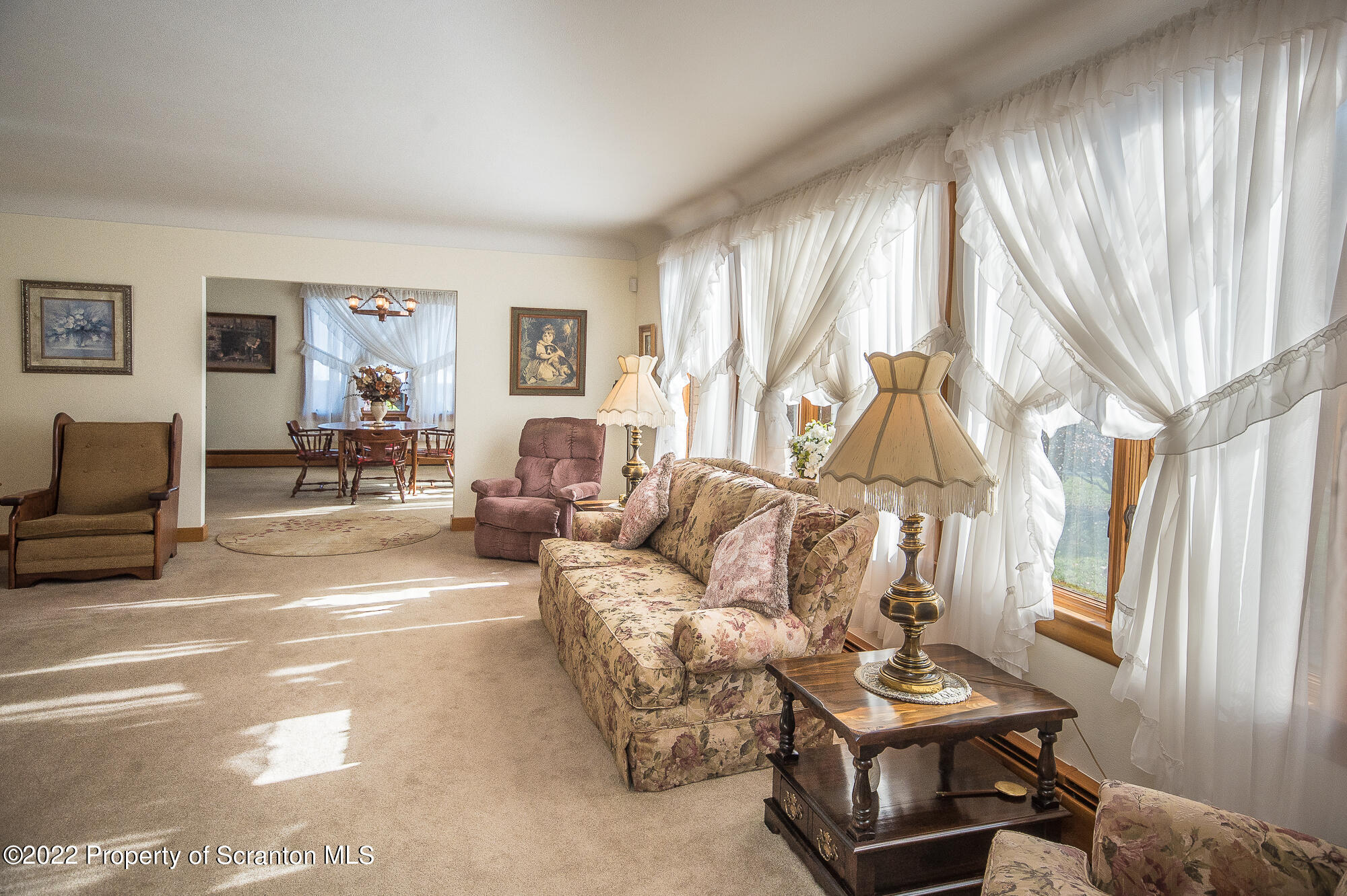 142 Fallbrook Street Carbondale, PA 18407 - Photo 17 of 43