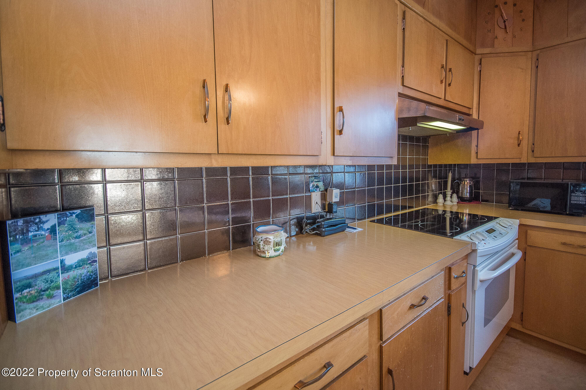 142 Fallbrook Street Carbondale, PA 18407 - Photo 27 of 43