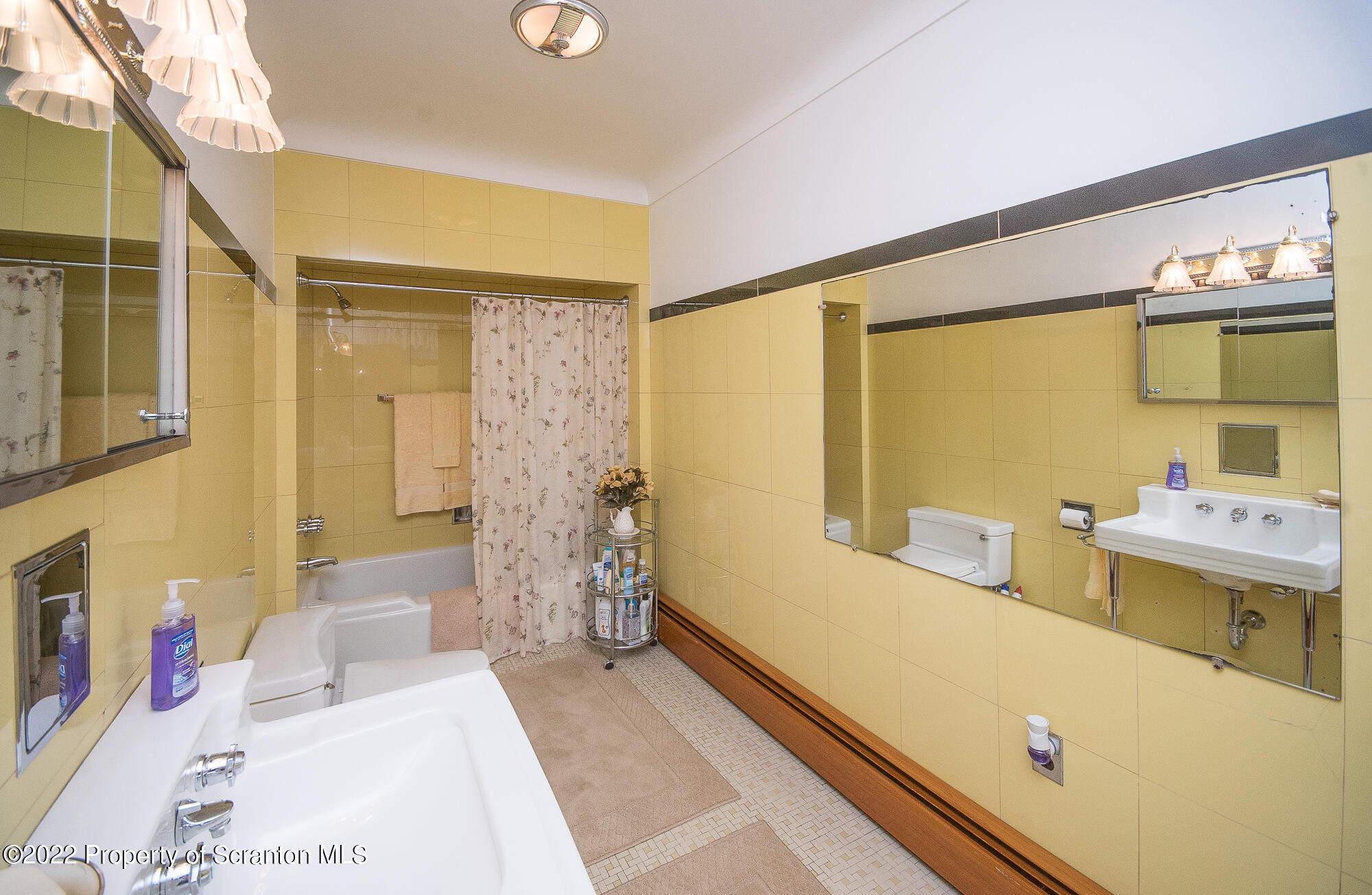 142 Fallbrook Street Carbondale, PA 18407 - Photo 32 of 43