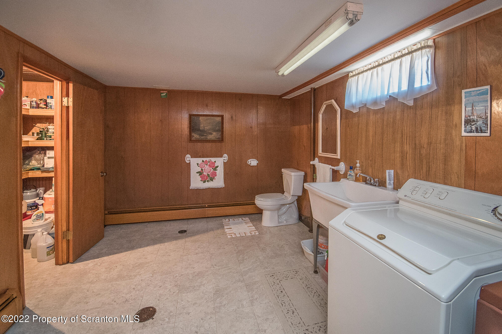 142 Fallbrook Street Carbondale, PA 18407 - Photo 36 of 43