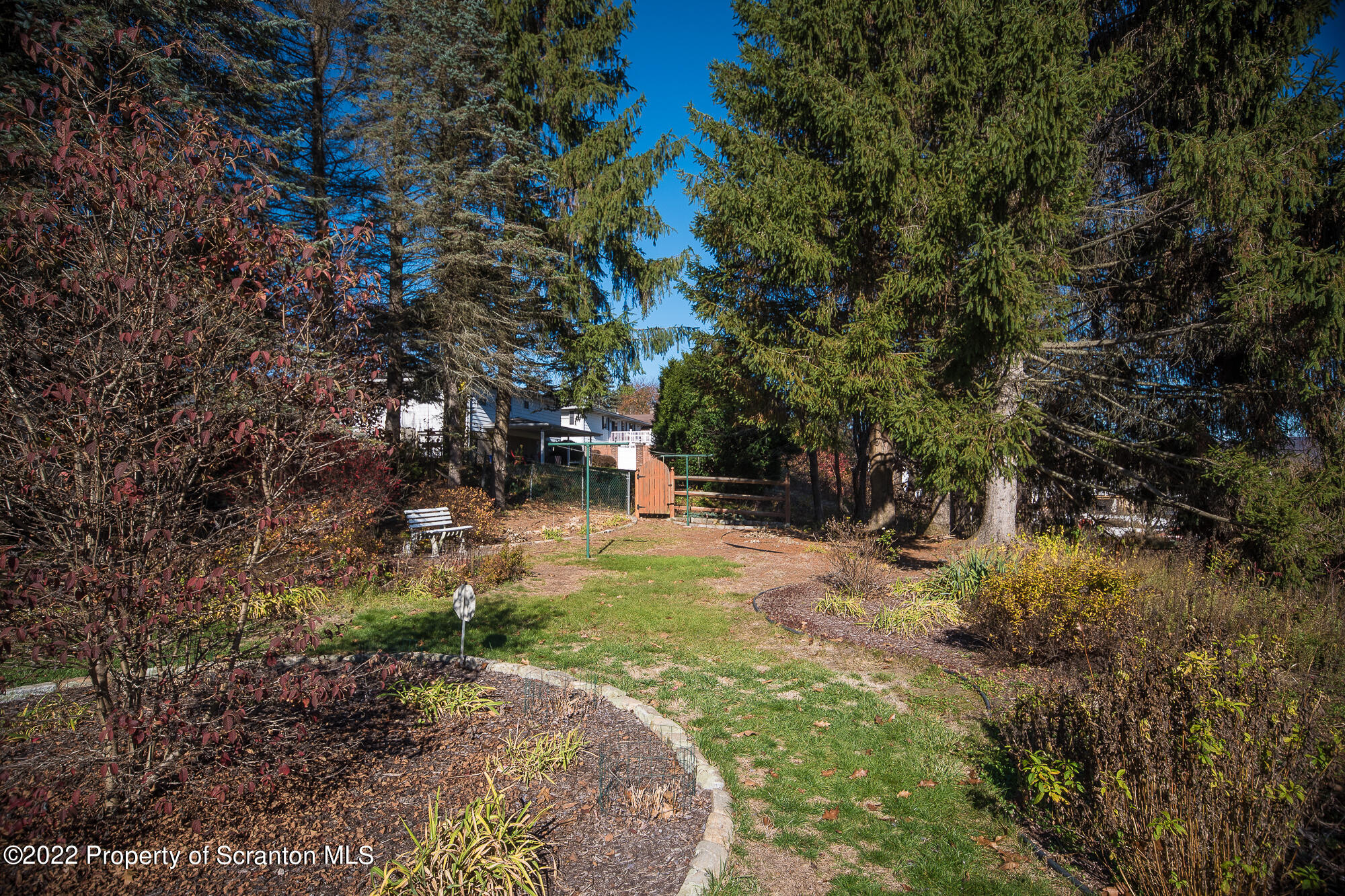 142 Fallbrook Street Carbondale, PA 18407 - Photo 7 of 43