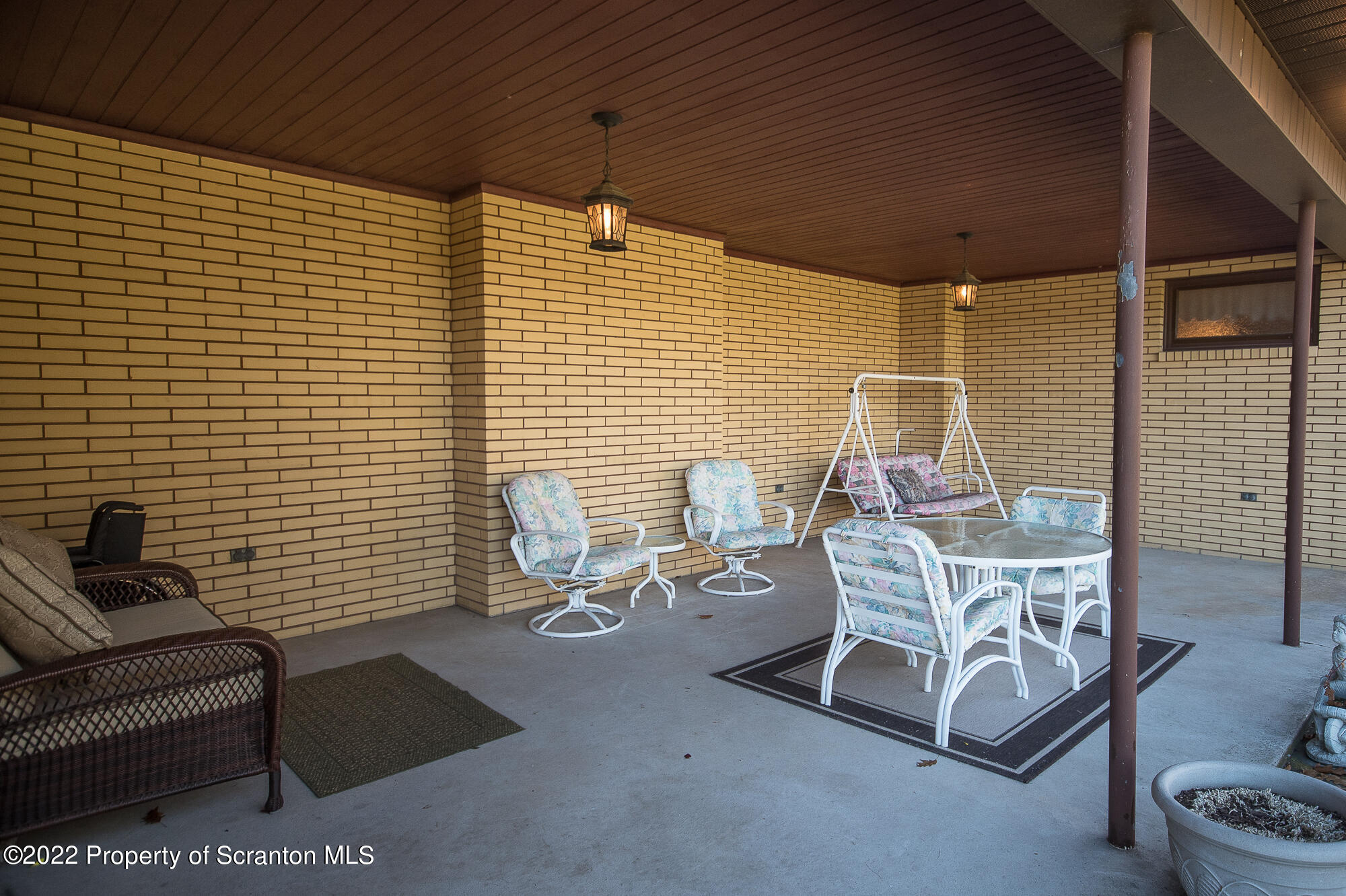 142 Fallbrook Street Carbondale, PA 18407 - Photo 8 of 43