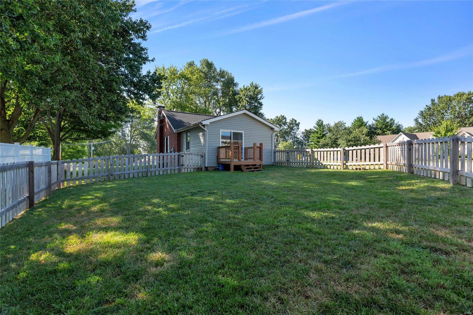3235 Ringer Road St. Louis, MO 63125 - Photo 11 of 28 Gallery Image 11