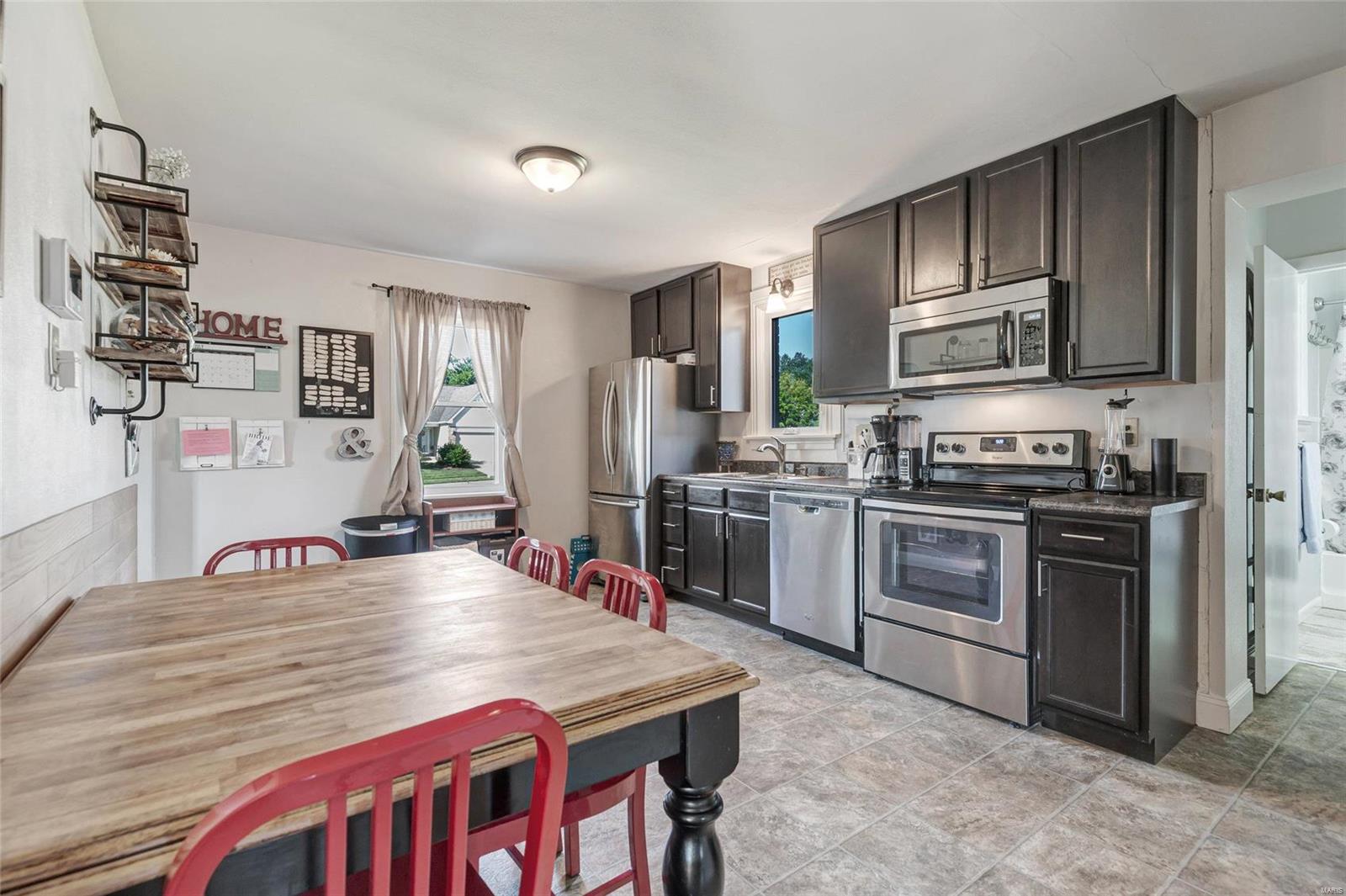 3235 Ringer Road St. Louis, MO 63125 - Photo 16 of 28 Gallery Image 16