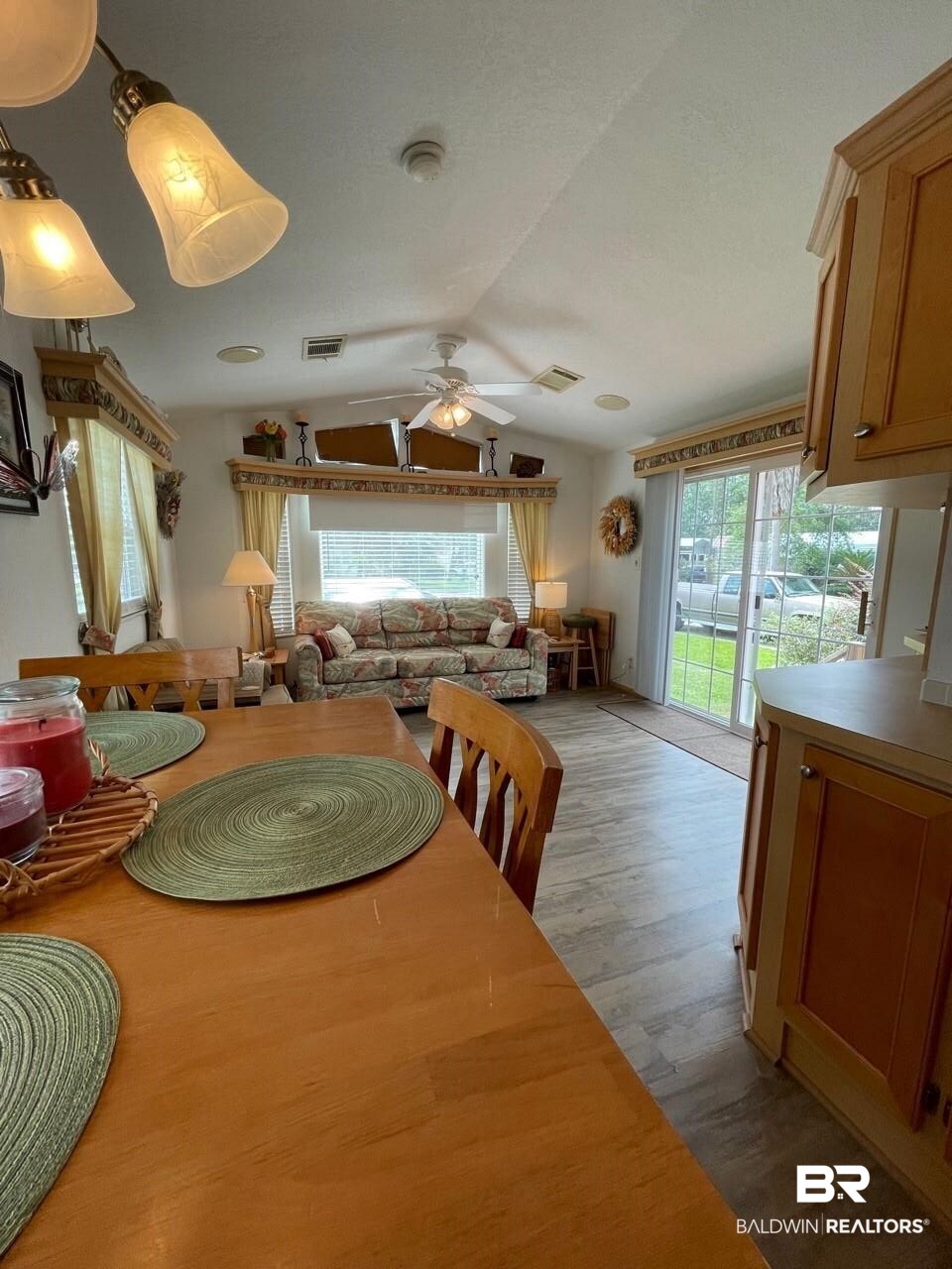 193 Defuniak Loop Lillian, AL 36549 - Photo 8 of 25