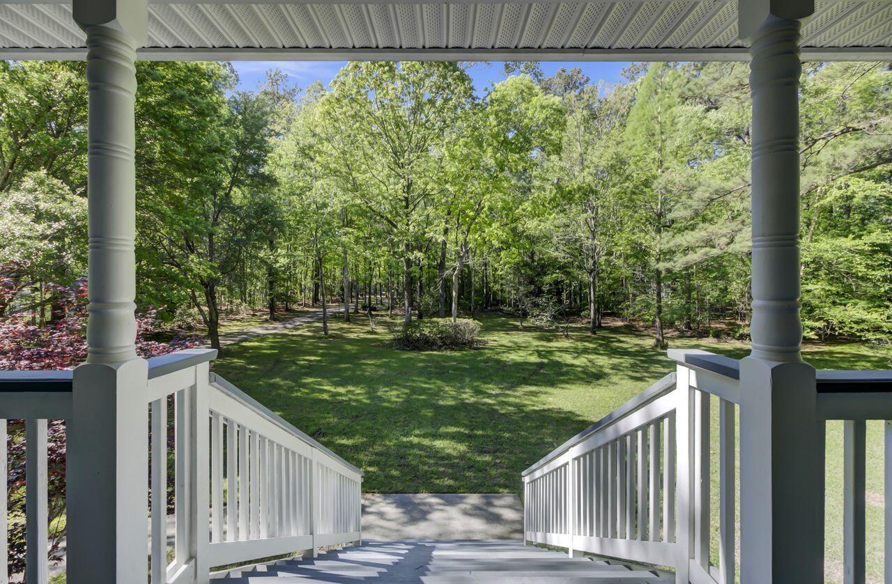 204 Rabbit Run Lane Summerville, SC 29486 - Photo 9 of 72 Front Yard