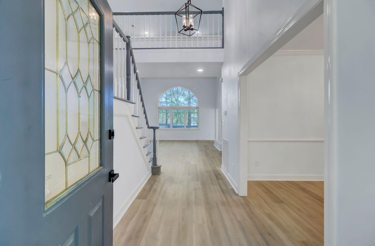 204 Rabbit Run Lane Summerville, SC 29486 - Photo 10 of 72 Foyer