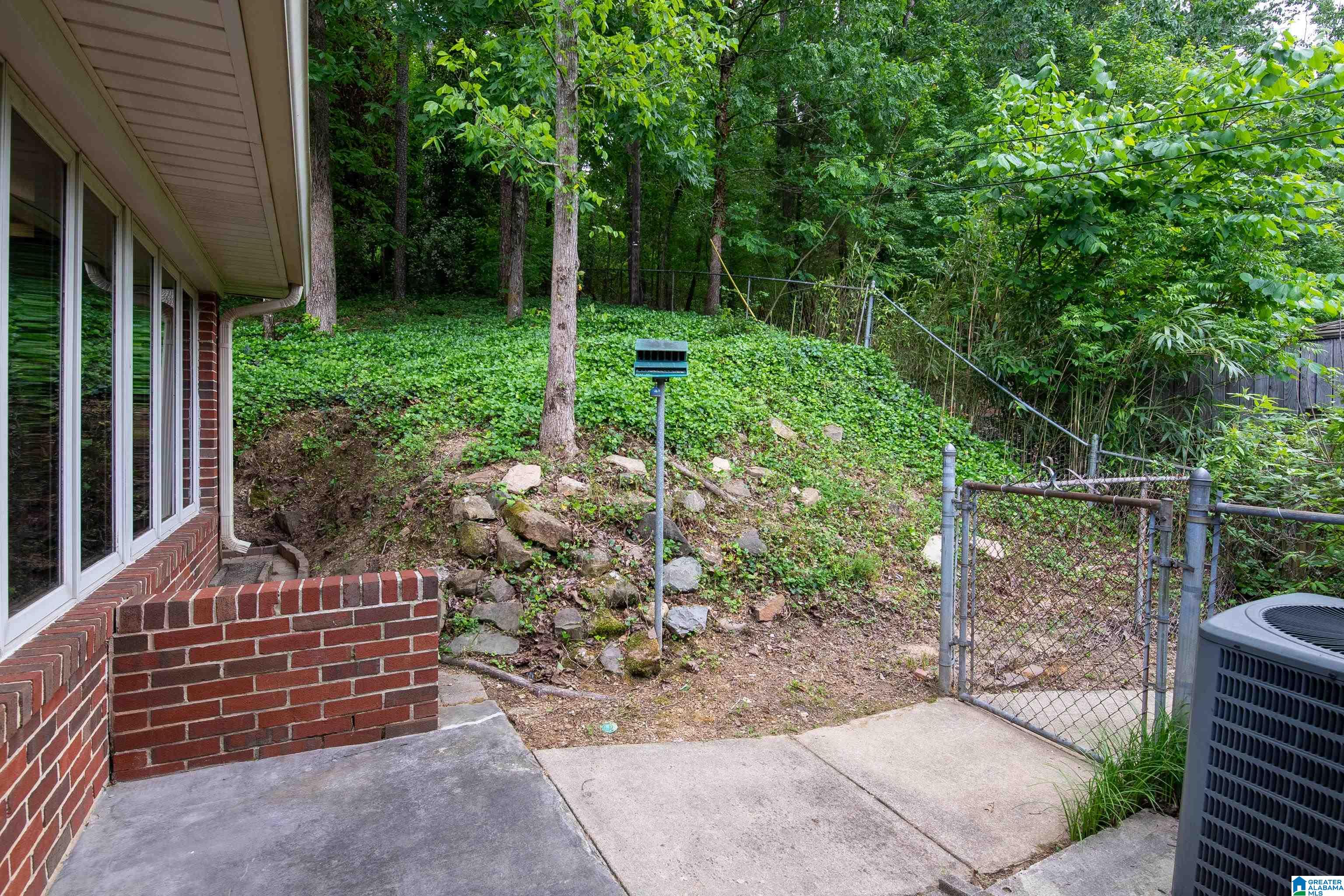 2749 Cherokee Road Birmingham, AL 35216 - Photo 4 of 50