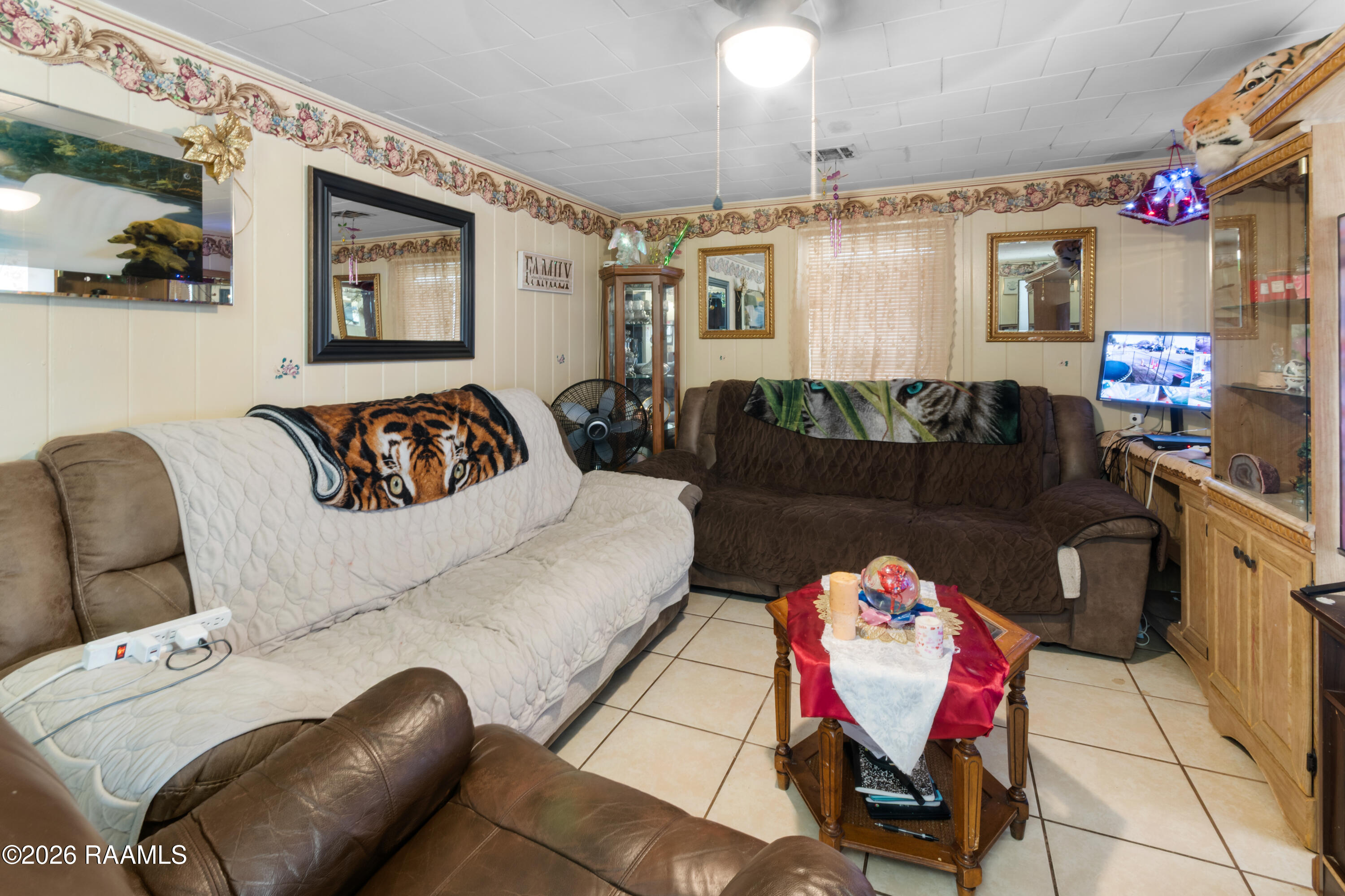 1001 Poplar Street Lafayette, LA 70501 - Photo 4 of 14 DSC_0039