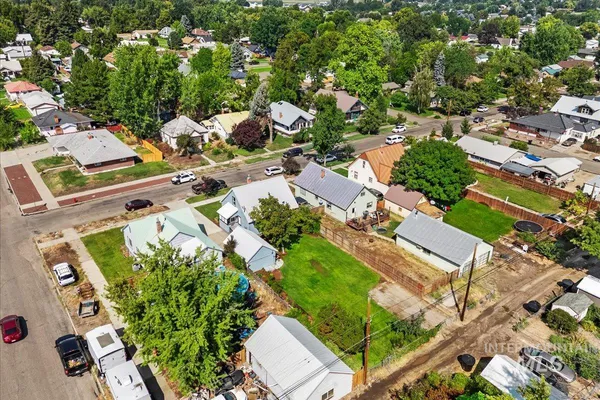 $405,000 | 914 West 3rd Street, Weiser, ID 83672