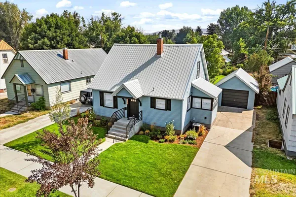$405,000 | 914 West 3rd Street, Weiser, ID 83672