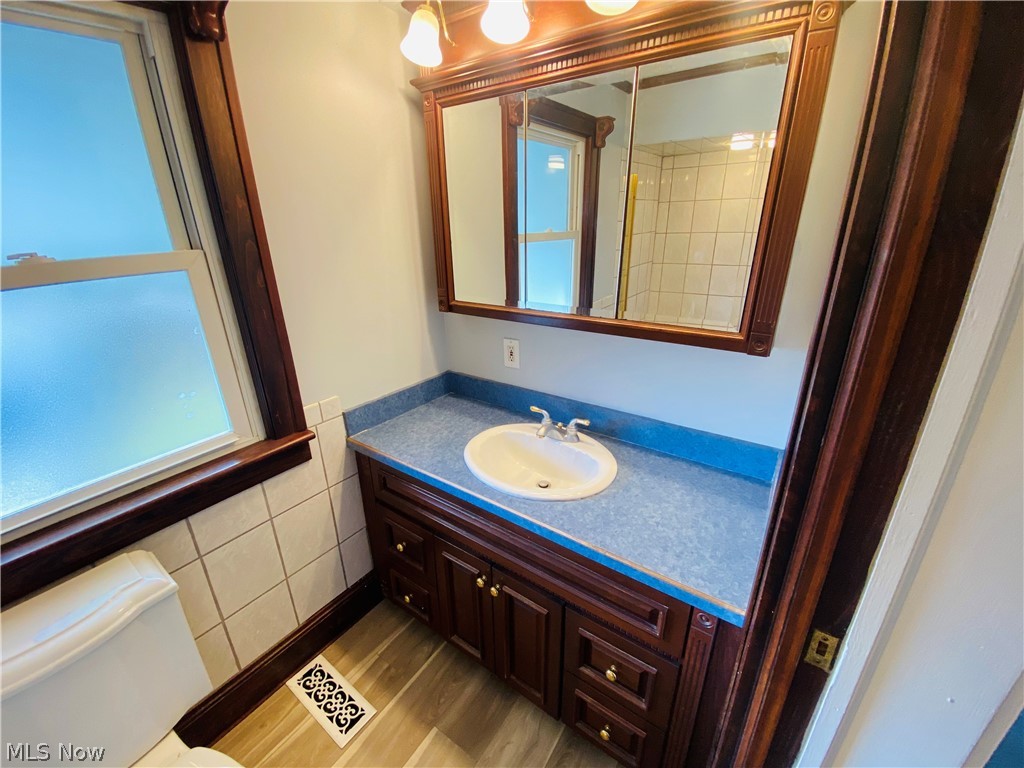 3327 Hearthstone Road Cleveland, OH 44134 - Photo 15 of 25 Gallery Image 15