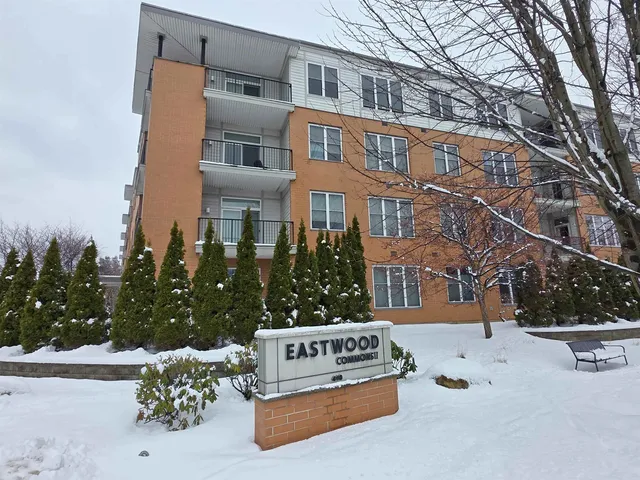 $2,600 | 410 Farrell Street, Unit 415, South Burlington, VT 05403