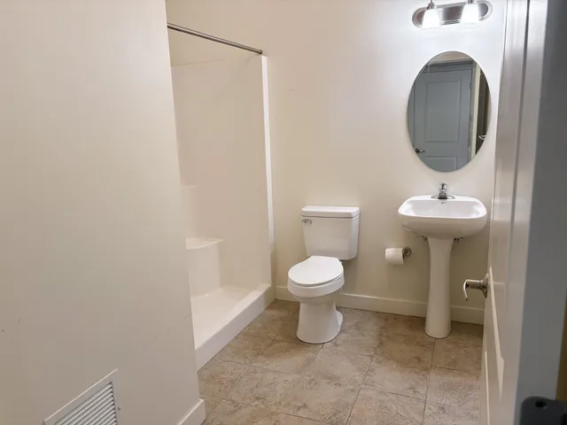 $2,600 | 410 Farrell Street, Unit 415, South Burlington, VT 05403