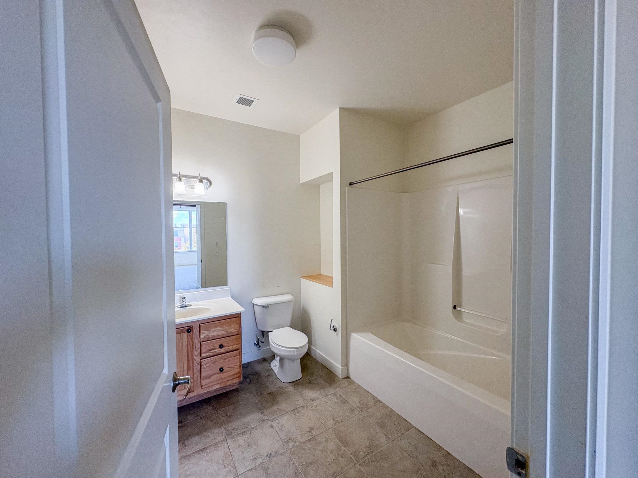 410 Farrell Street, Unit 415 South Burlington, VT 05403 - Photo 16 of 22