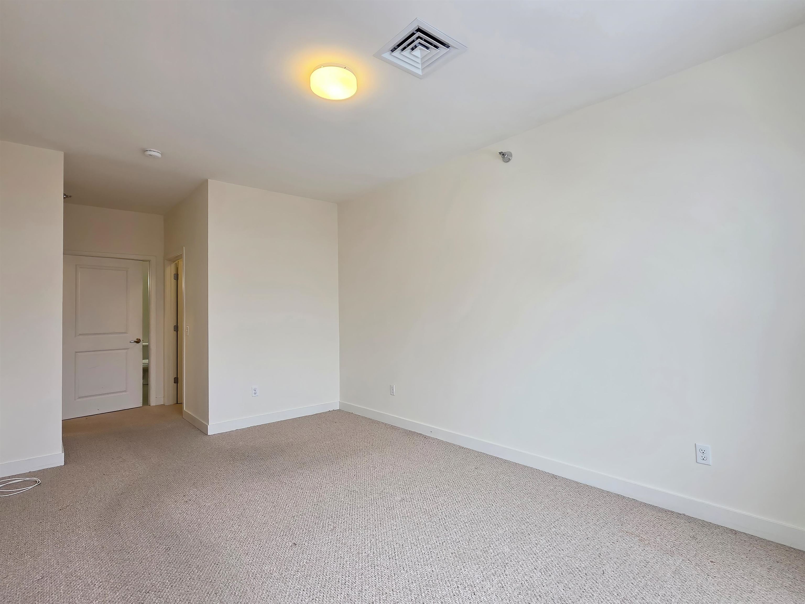 410 Farrell Street, Unit 415 South Burlington, VT 05403 - Photo 23 of 39