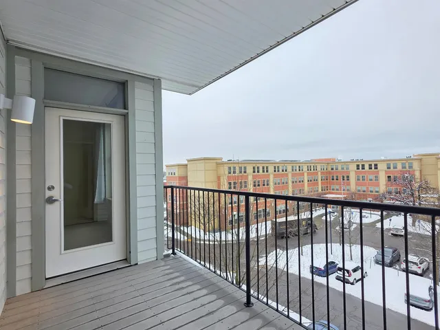 $2,600 | 410 Farrell Street, Unit 415, South Burlington, VT 05403