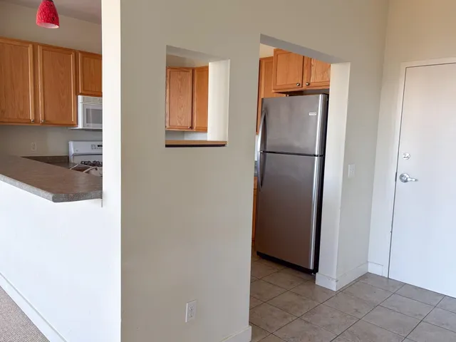 $2,600 | 410 Farrell Street, Unit 415, South Burlington, VT 05403