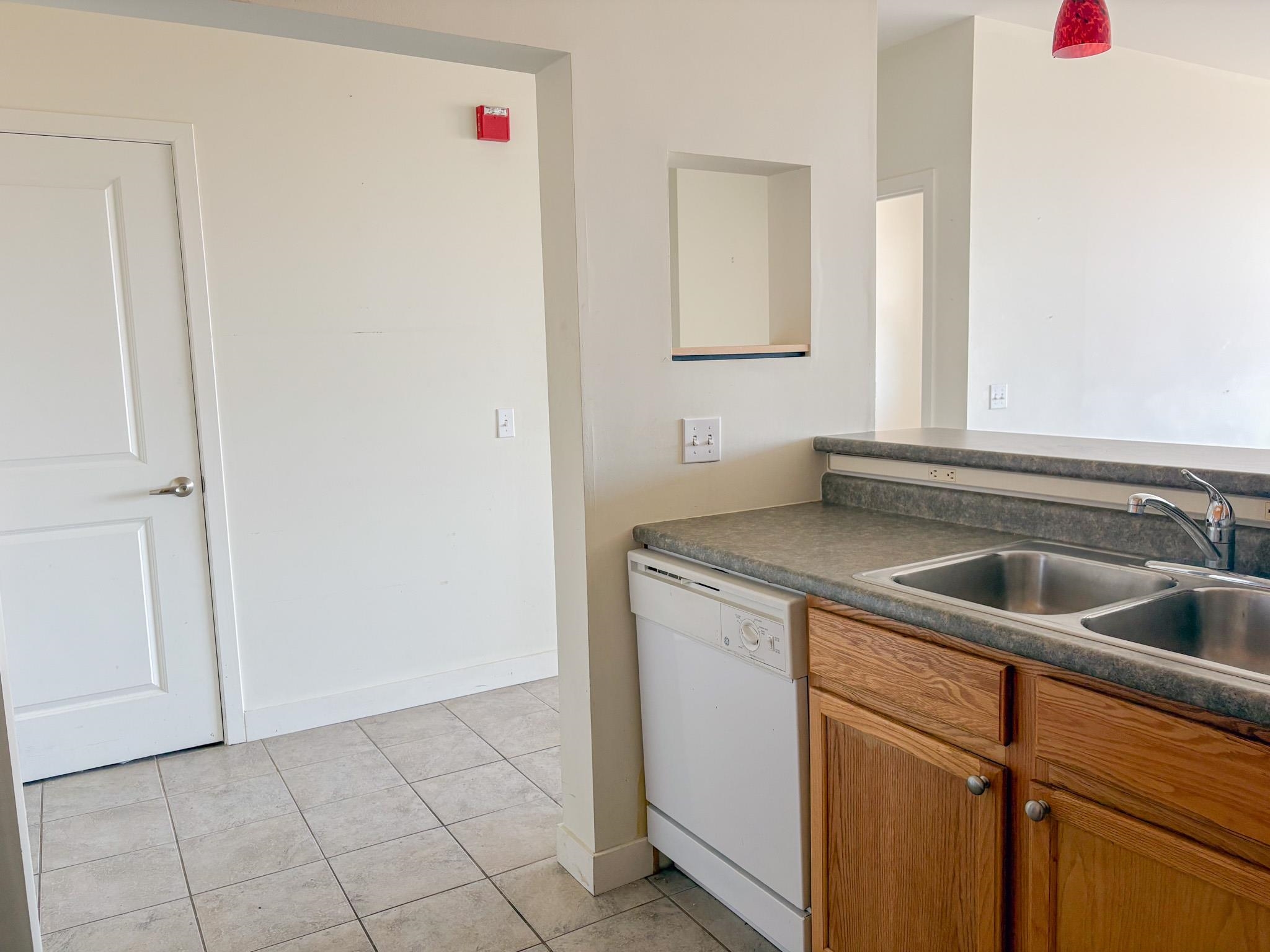 410 Farrell Street, Unit 415 South Burlington, VT 05403 - Photo 6 of 22