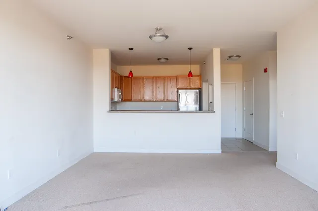 $2,600 | 410 Farrell Street, Unit 415, South Burlington, VT 05403