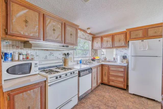 $765,000 | 4692 County Road 249, Rochelle, TX 76872