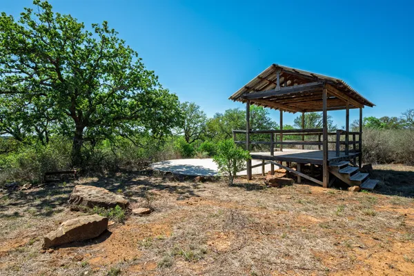 $765,000 | 4692 County Road 249, Rochelle, TX 76872