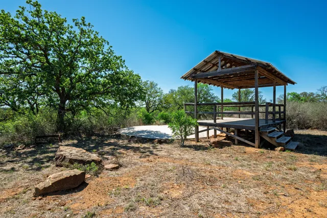 $765,000 | 4692 County Road 249, Rochelle, TX 76872
