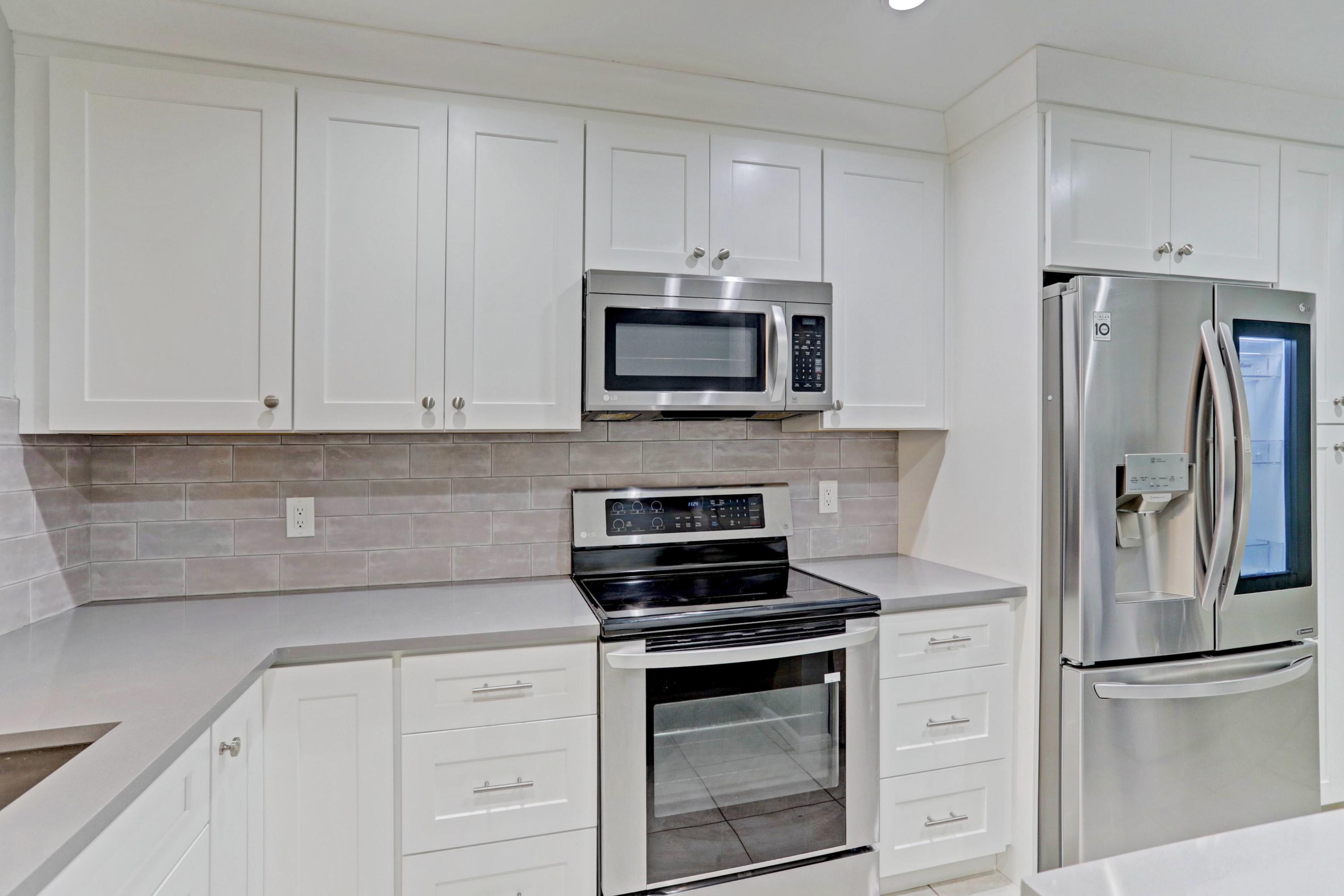 3011 Southwest 21st Terrace, Unit 382A Delray Beach, FL 33445 - Photo 22 of 42 22_kitchen 3